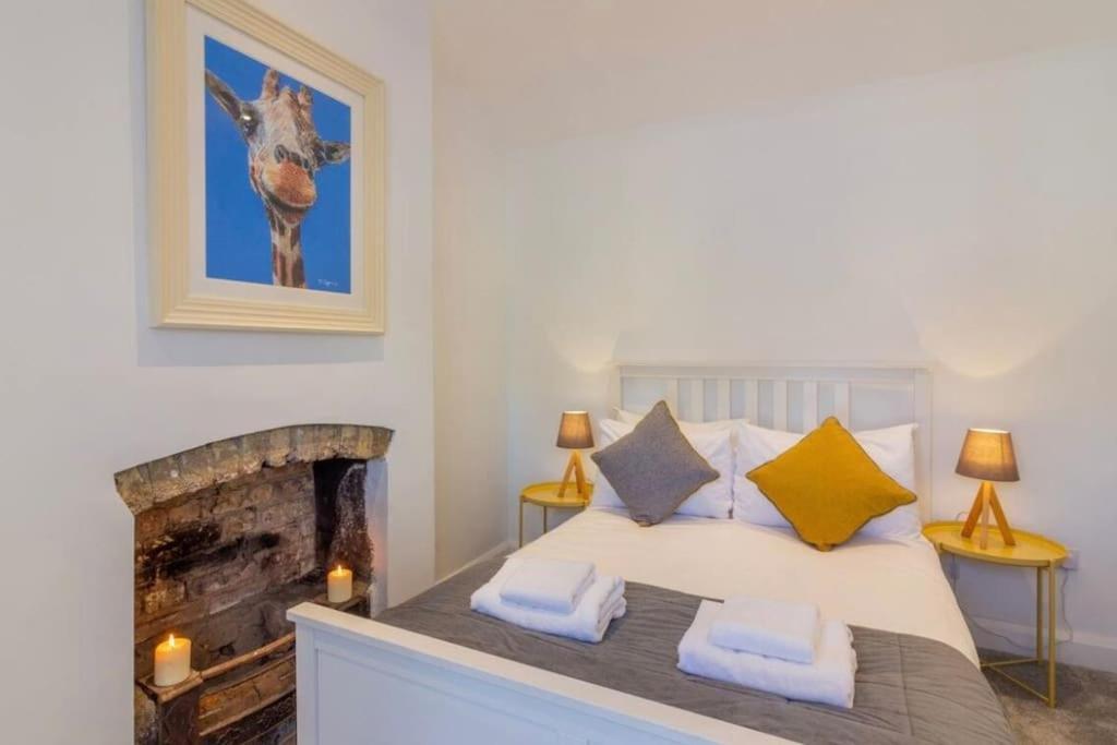 Newly Refurbished Traditional Cottage Blackrock ブラックロック エクステリア 写真